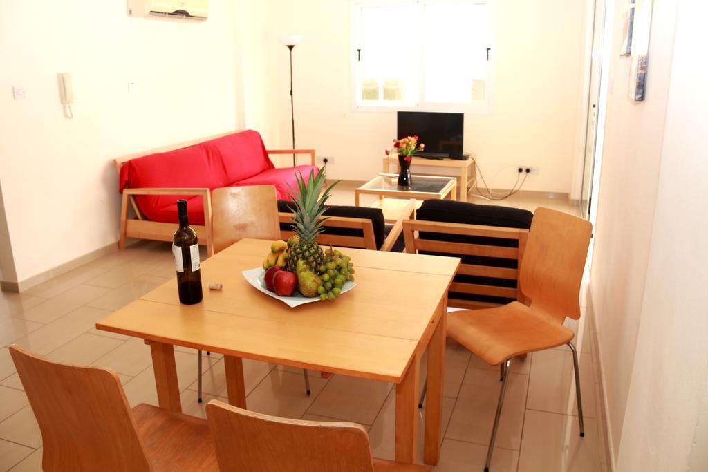 Photothea Apartments Protaras Exterior foto